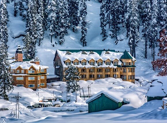 7-Day Journey Through Nature and Culture”**  4 star kashmir package